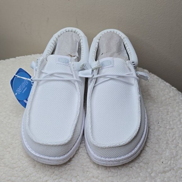 2731 NWT Hey Dude Wally Stretch Sox Wide Size 8EE White - Picture 1 of 8
